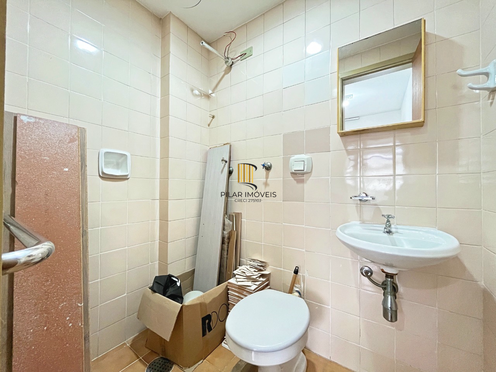 Apartamento 2 dormitórios no bairro Bom Fim
