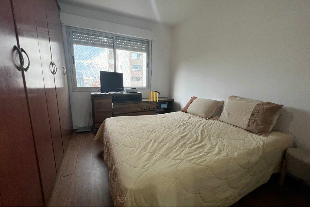 Apartamento 3 dormitórios no bairro Azenha