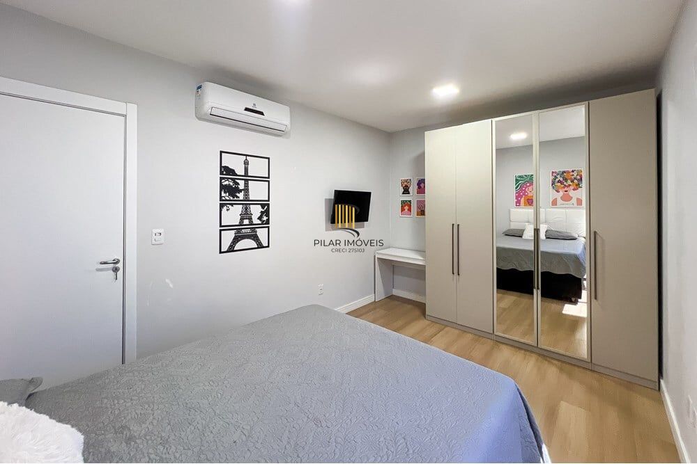 Casa de Condomínio 3 dormitórios no bairro Niterói