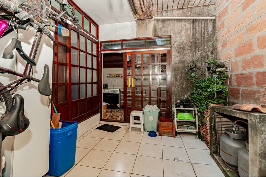 Casa de Condomínio 3 dormitórios no bairro Glória