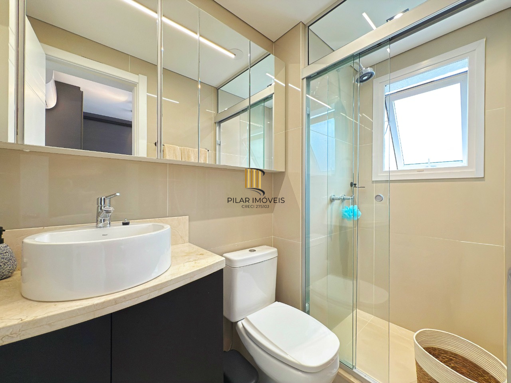 Apartamento 3 dormitórios no bairro Menino Deus