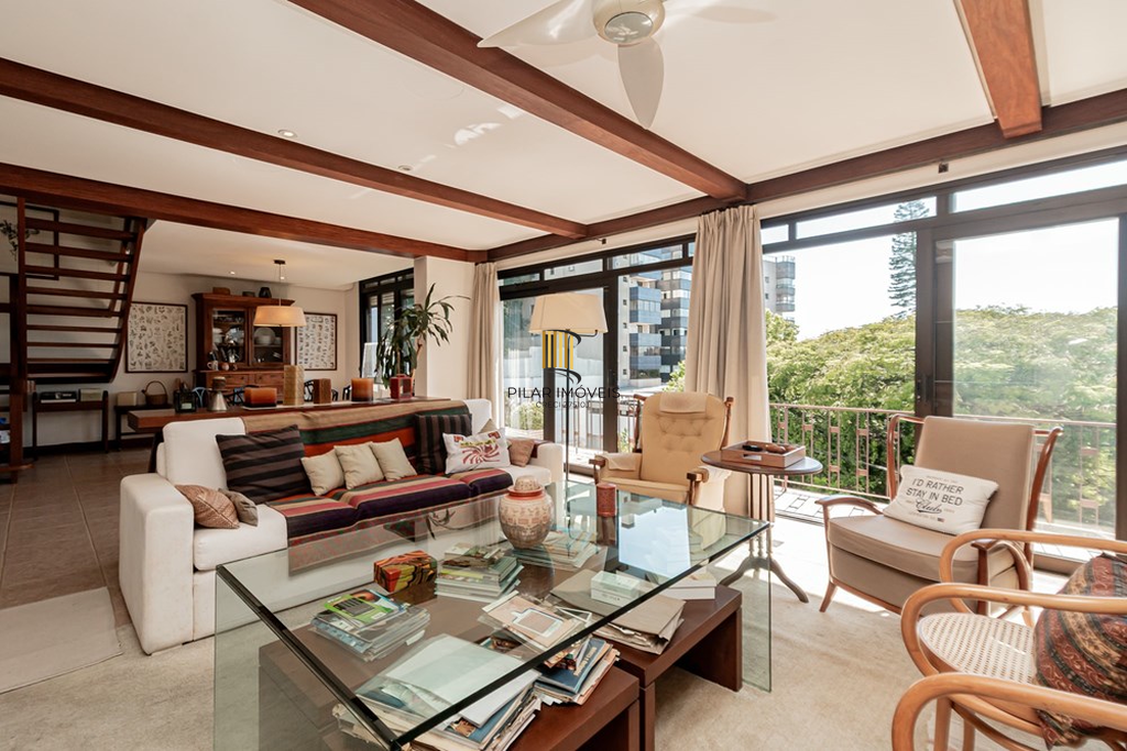 Cobertura 4 dormitórios no bairro Bela Vista