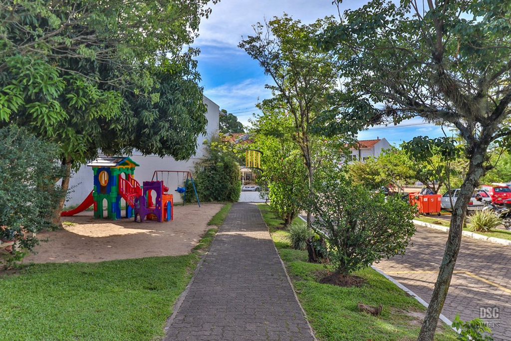 Casa de Condomínio 3 dormitórios no bairro Hípica