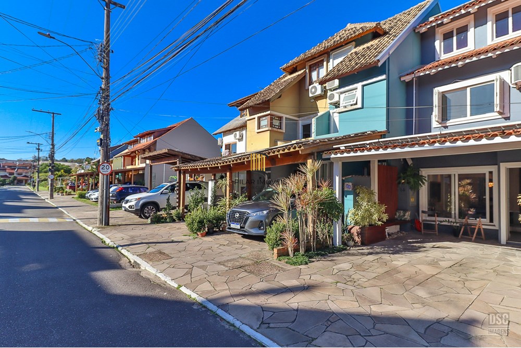 Casa de Condomínio 3 dormitórios no bairro Ipanema