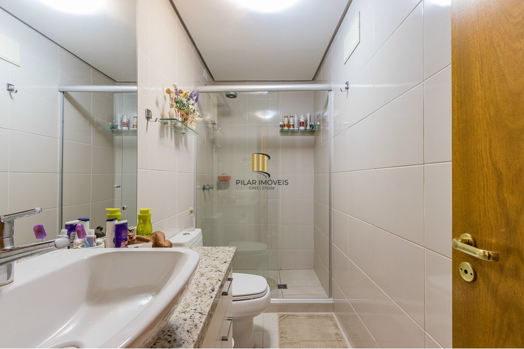 Apartamento 3 dormitórios no bairro Menino Deus