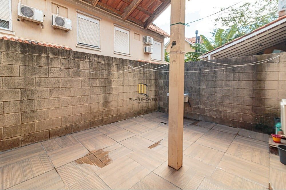 Casa de Condomínio 4 dormitórios no bairro Sarandi