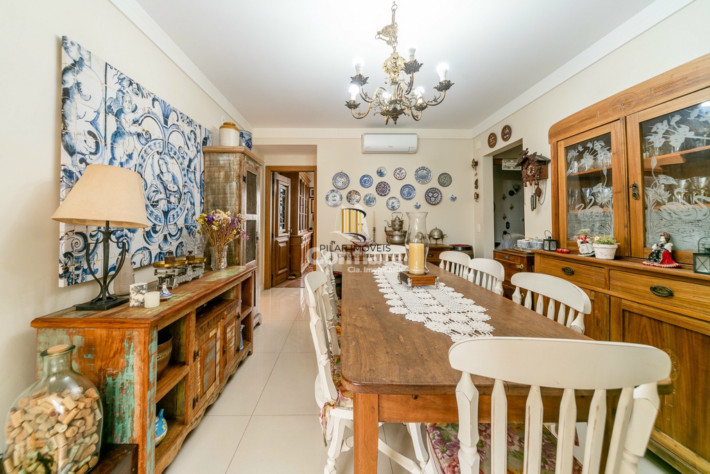 Apartamento 4 dormitórios no bairro Petrópolis