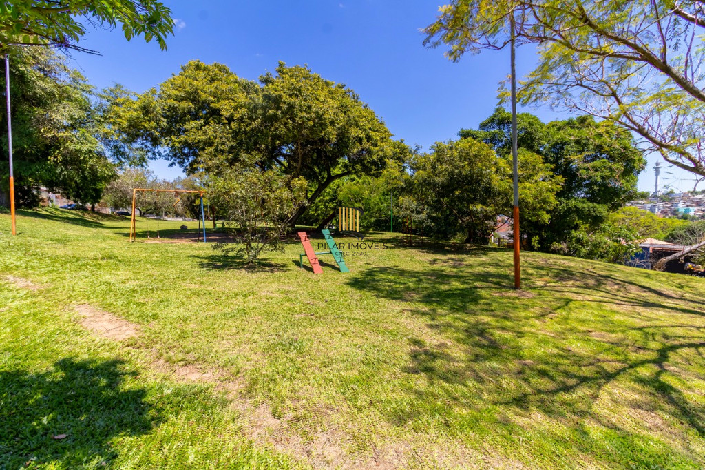 Cobertura 1 dormitório no bairro Santa Tereza