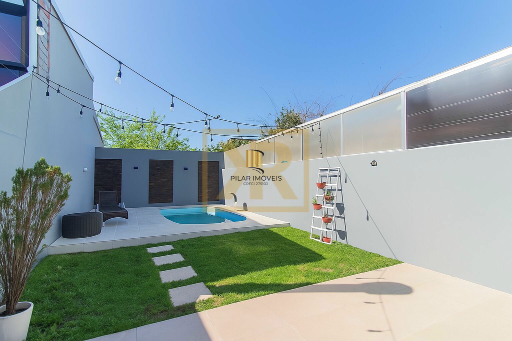 Casa 3 dormitórios no bairro Ipanema