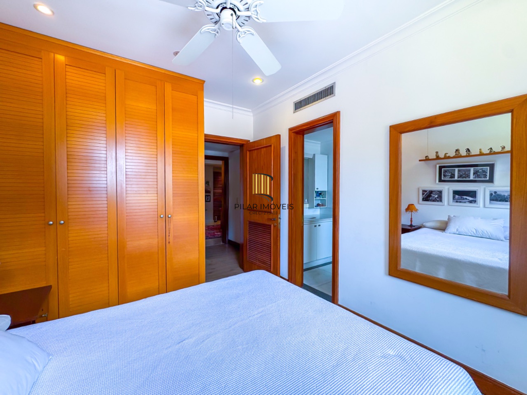 Apartamento 4 dormitórios no bairro Bela Vista