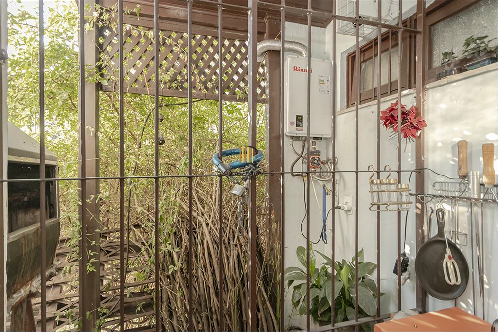 Casa 4 dormitórios no bairro Moinhos de Vento