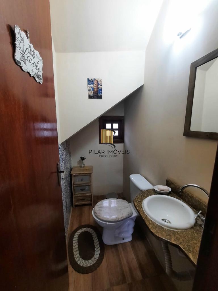 Casa 3 dormitórios no bairro Nonoai