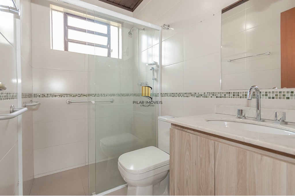 Casa 4 dormitórios no bairro Cavalhada