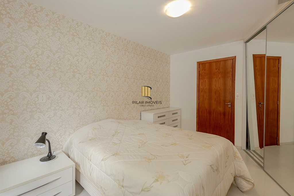 Casa de Condomínio 3 dormitórios no bairro Ipanema