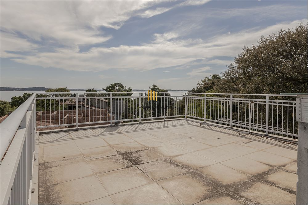 Casa 4 dormitórios no bairro Vila Assunção