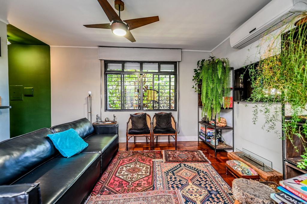 Casa 3 dormitórios no bairro Nonoai