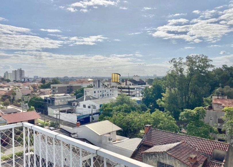 Excelente cobertura, 03 dorm com suite, churrasqueira, piscina e vista.