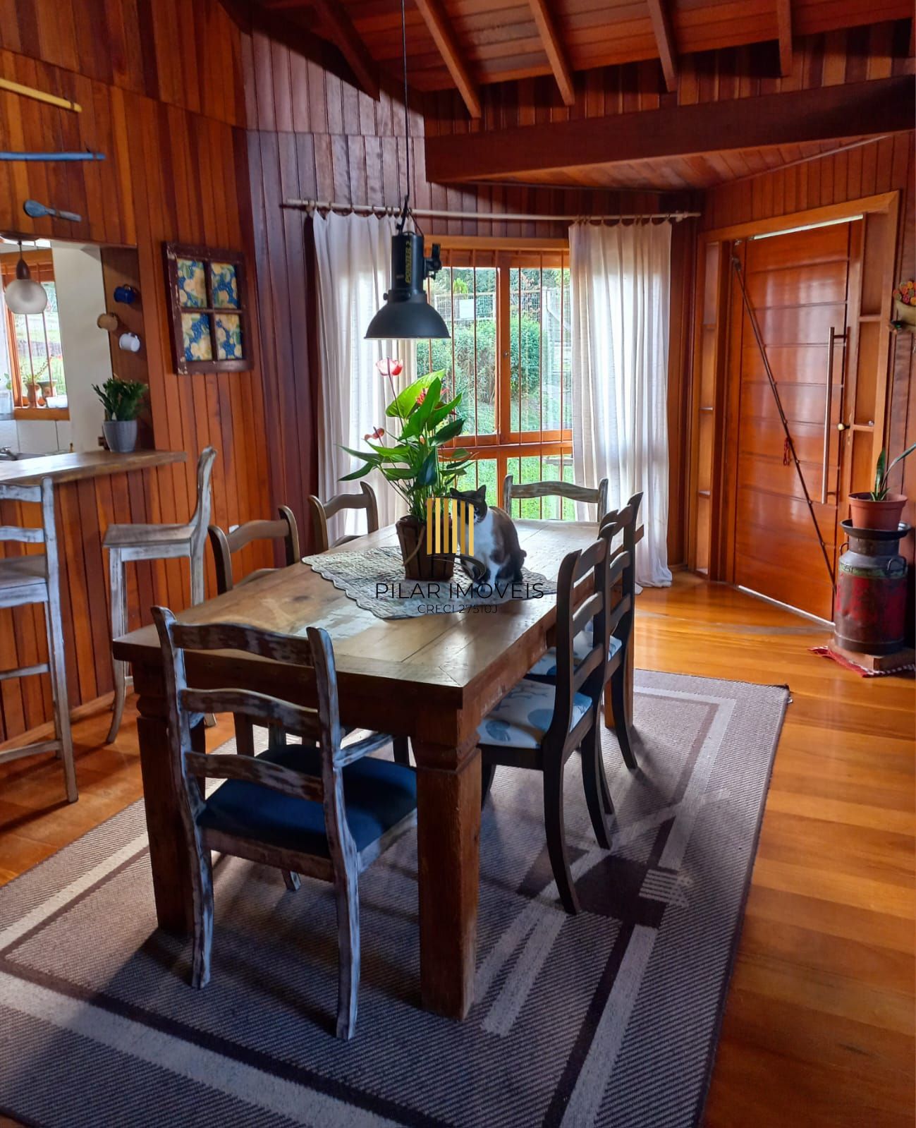 Excelente casa, 03 dorm com suite, 150 m²
