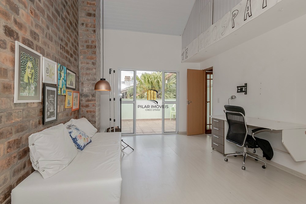 Casa de Condomínio 3 dormitórios no bairro Ipanema