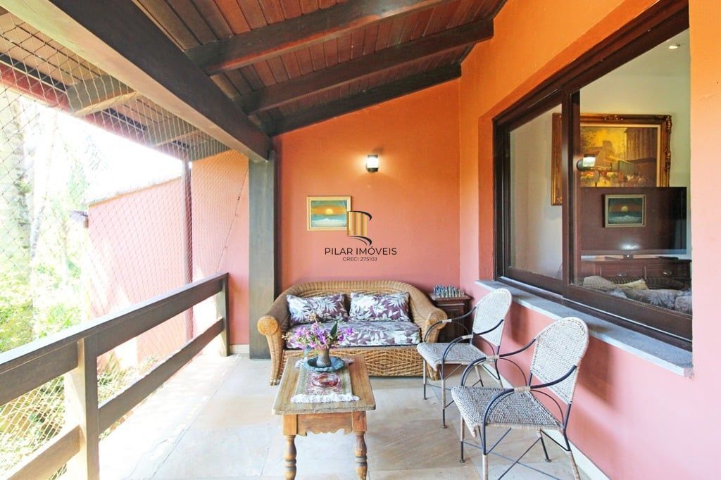 Casa de Condomínio 4 dormitórios no bairro Santa Tereza
