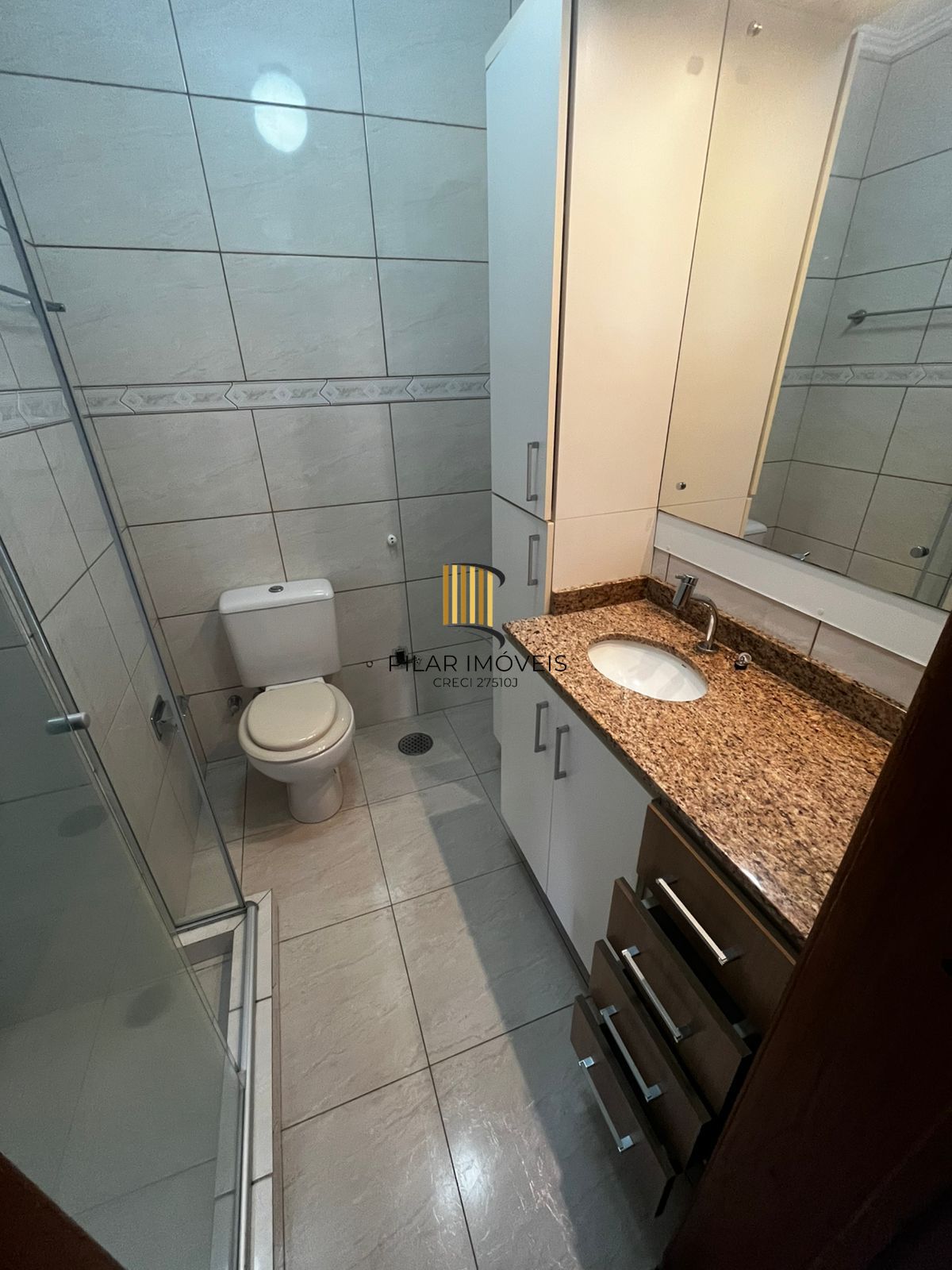Apto de 03 dorm, 02 banheiros e dep empregada no coração do Bairro Higienópolis