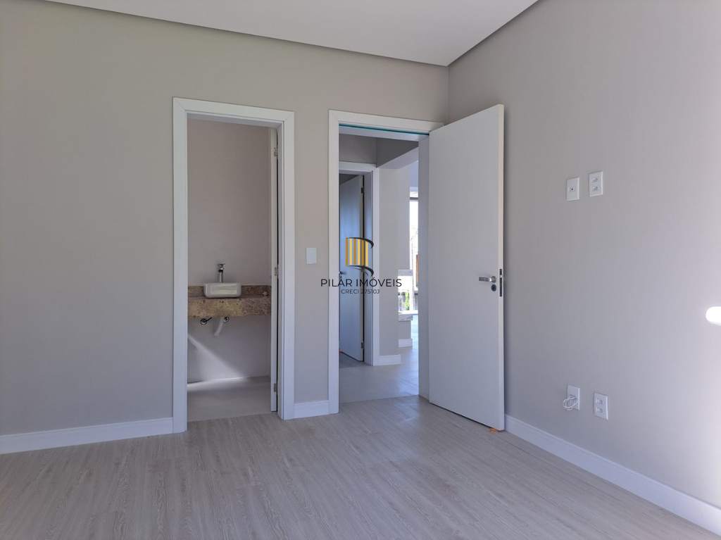 Casa de Condomínio 3 dormitórios no bairro Vila Nova