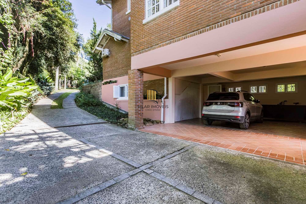 Casa 4 dormitórios no bairro Belém Novo