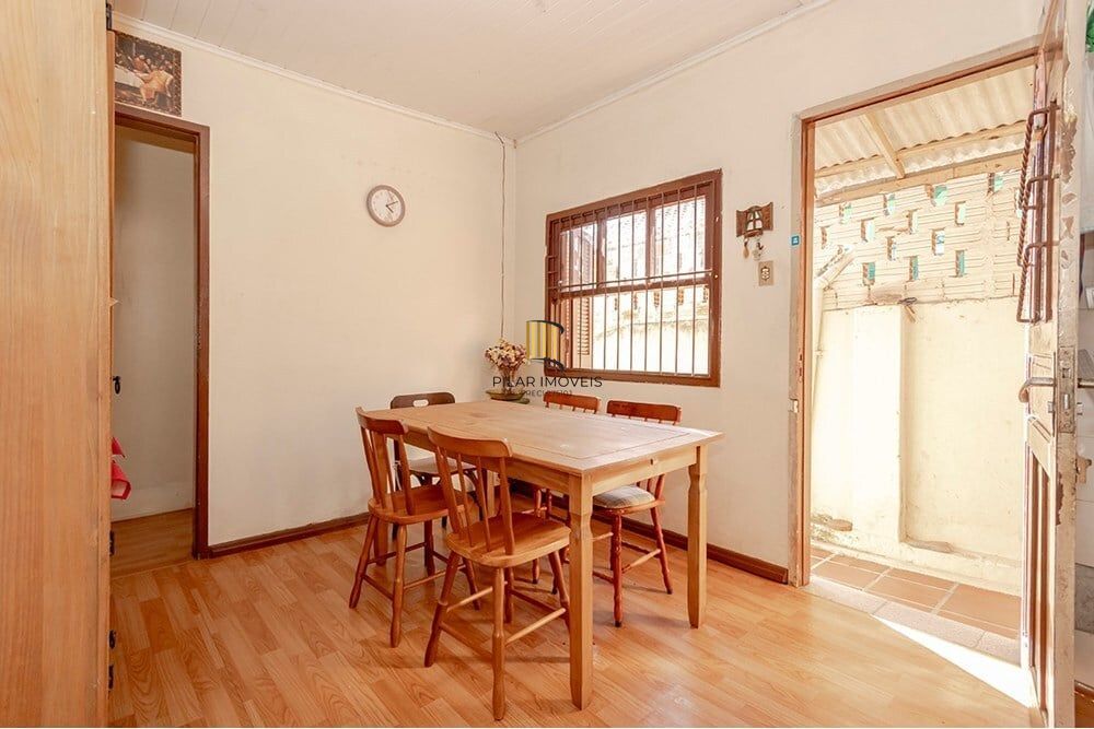 Casa 4 dormitórios no bairro Espírito Santo