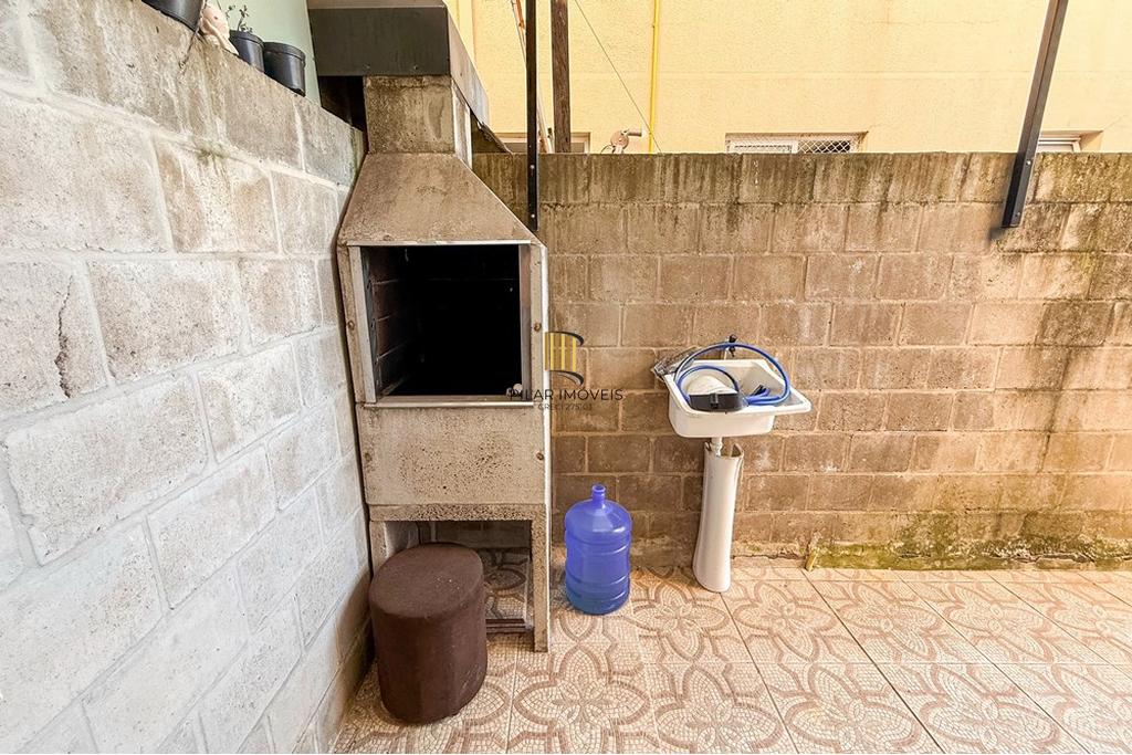 Apartamento 2 dormitórios no bairro Olaria