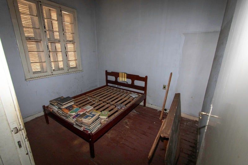 Casa 5 dormitórios no bairro Independência