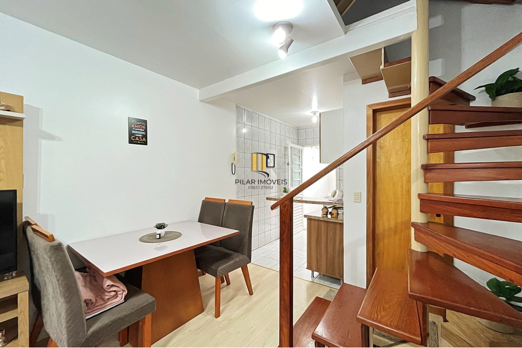 Casa de Condomínio 2 dormitórios no bairro Vila Nova