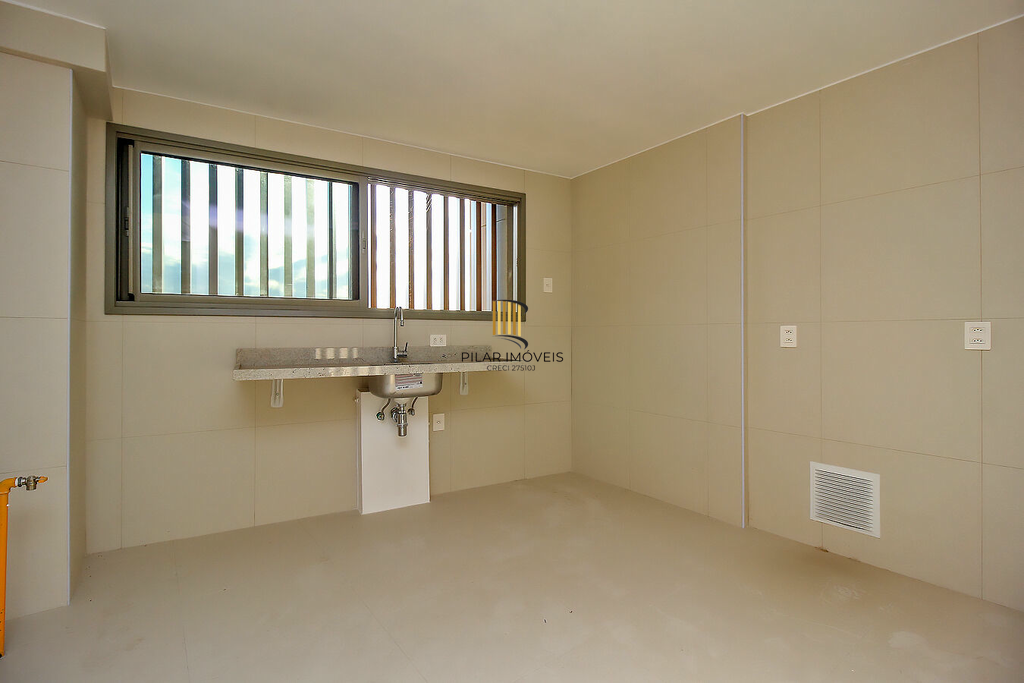 Apartamento 3 dormitórios no bairro Praia de Belas