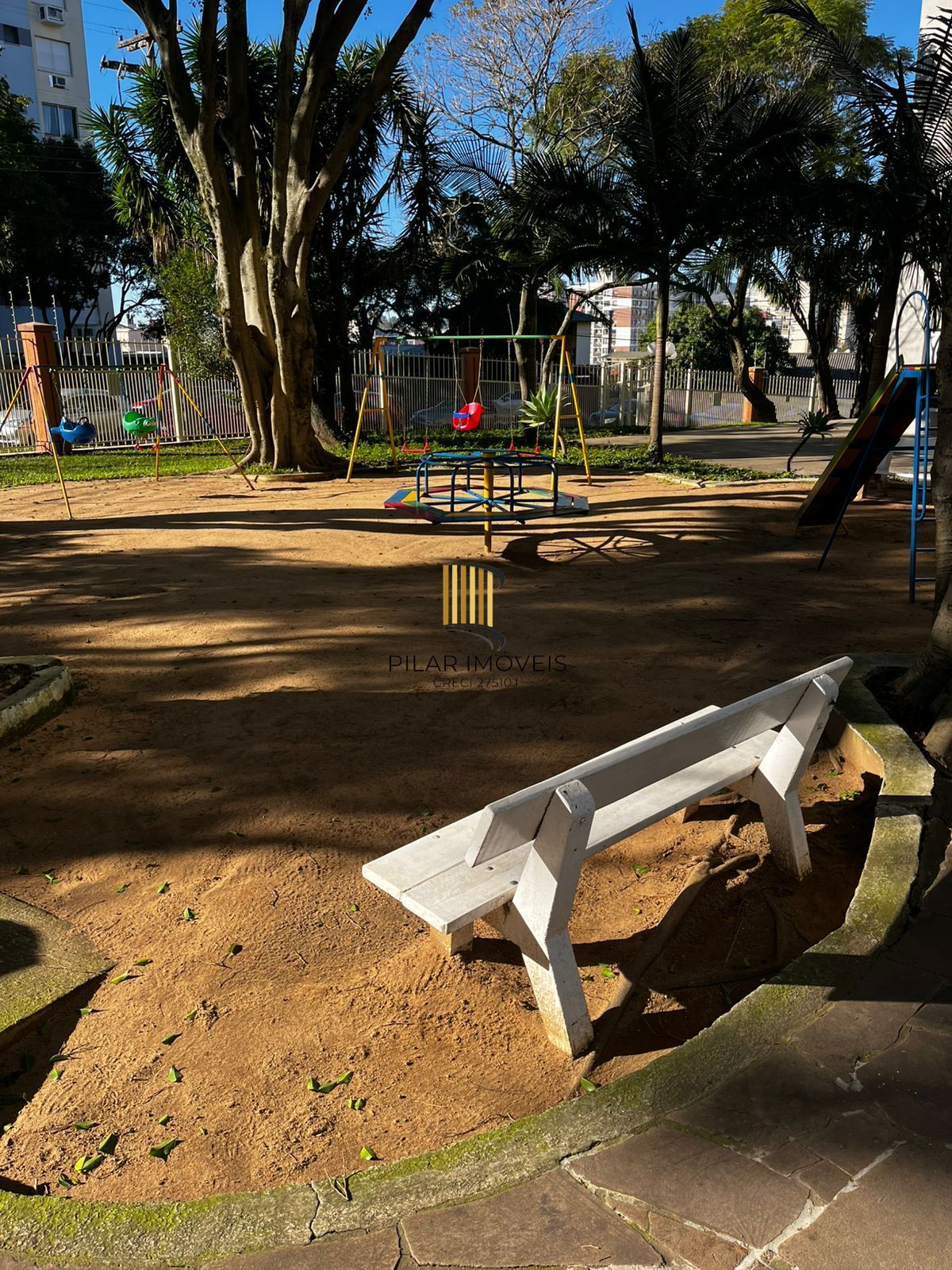 Apto 03 dorm com suíte, andar alto, vista, ótima posição solar, 1 vaga no Cristo