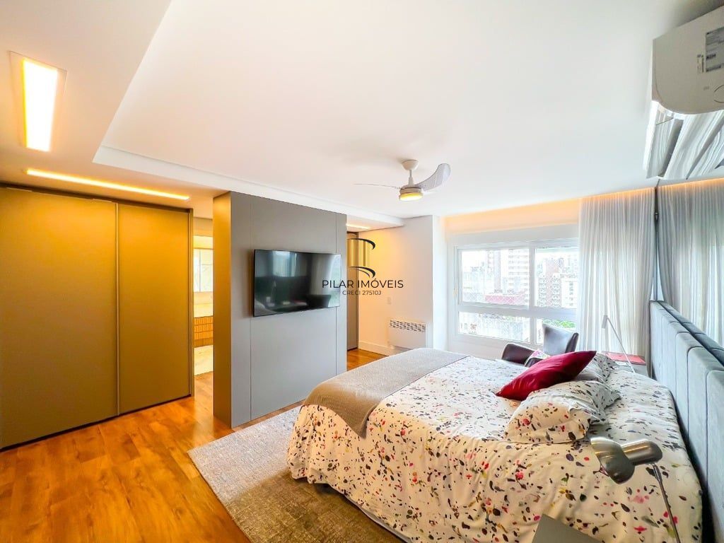 Apartamento 4 dormitórios no bairro Petrópolis