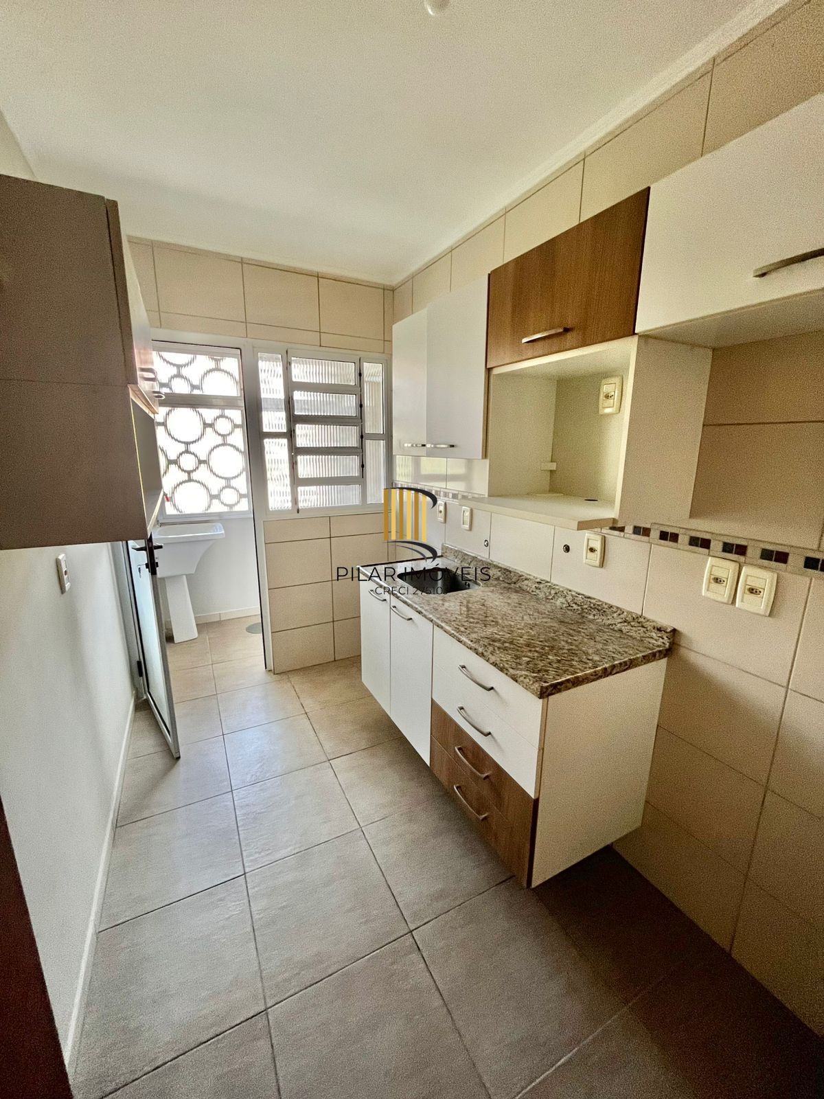 Apto de 03 dorm, 02 banheiros e dep empregada no coração do Bairro Higienópolis