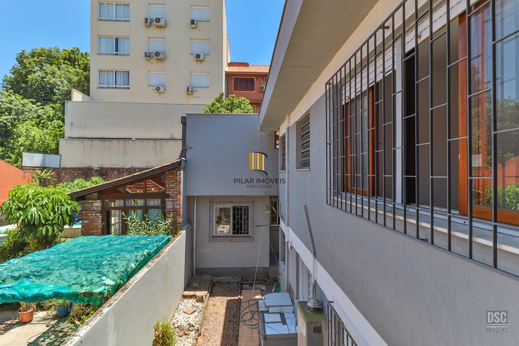 Casa 7 dormitórios no bairro Vila Ipiranga