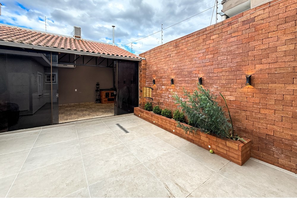 Casa 2 dormitórios no bairro São José
