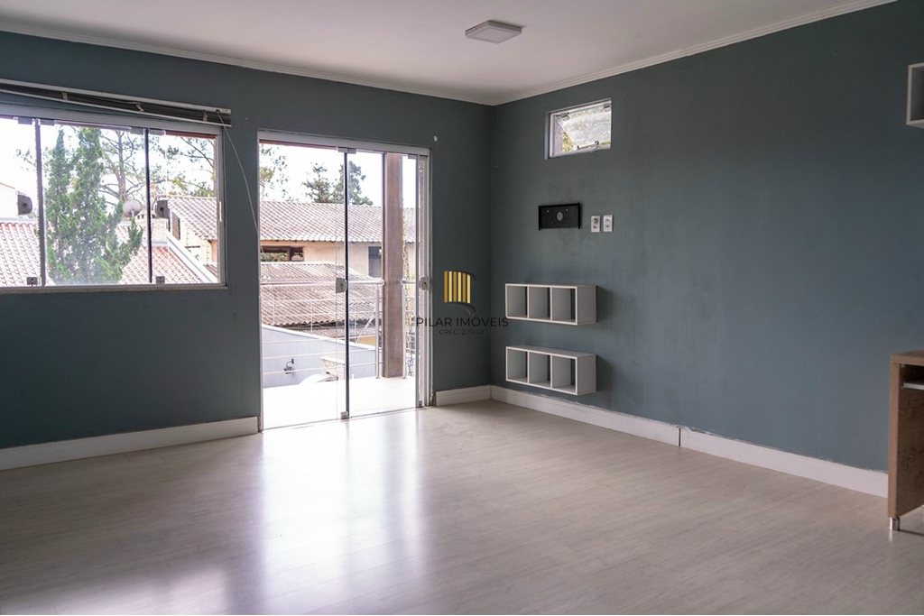 Casa 4 dormitórios no bairro Cecília