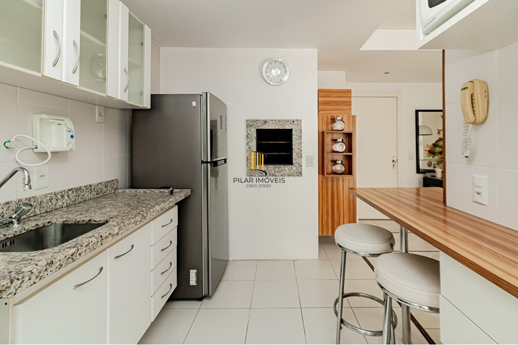 Apartamento 2 dormitórios no bairro Mont Serrat