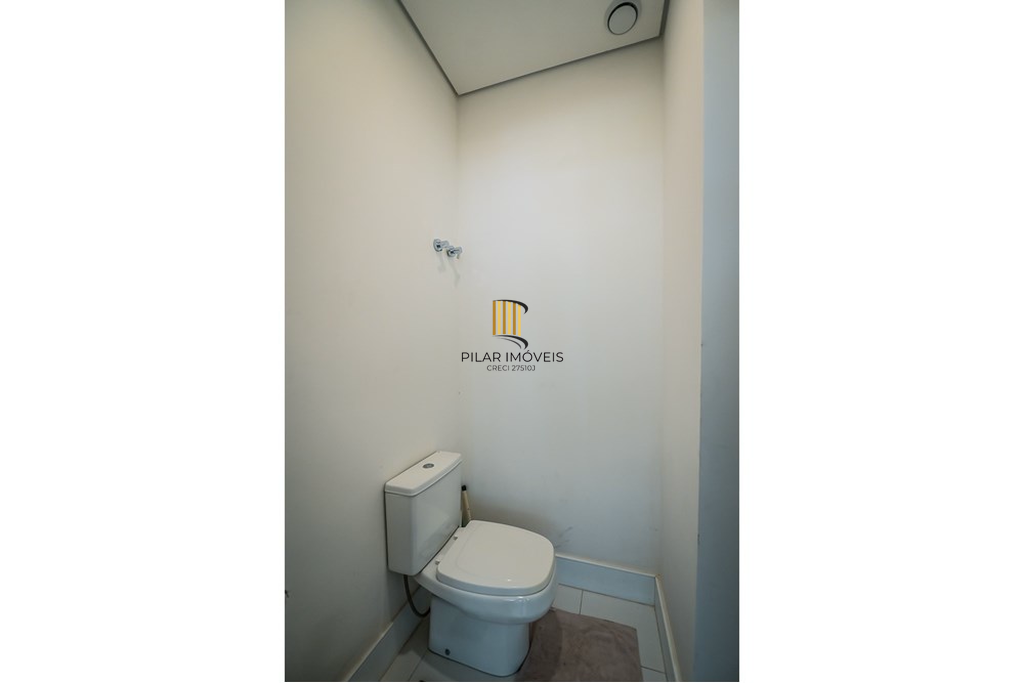 Casa de Condomínio 3 dormitórios no bairro Pedra Redonda