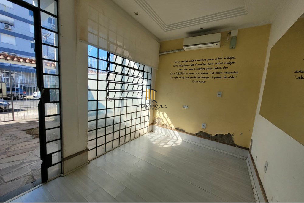 Casa 3 dormitórios no bairro Menino Deus