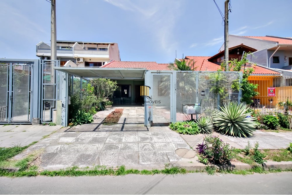 Casa 3 dormitórios no bairro Guarujá - Pilar Imóveis