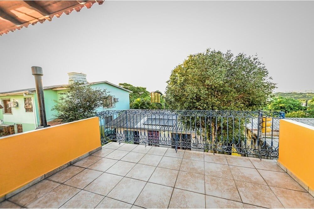 Casa de Condomínio 4 dormitórios no bairro Santa Tereza