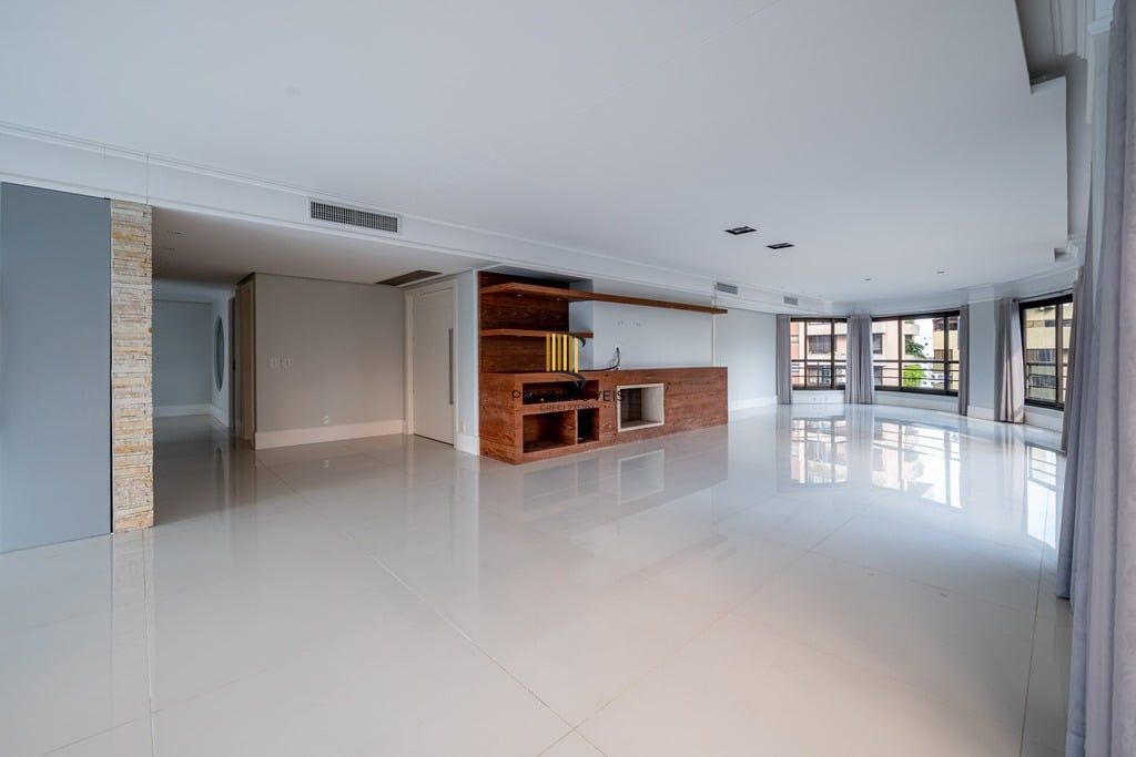 Apartamento 4 dormitórios no bairro Bela Vista