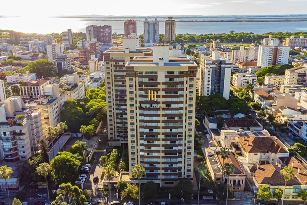 Apartamento 3 dormitórios no bairro Menino Deus