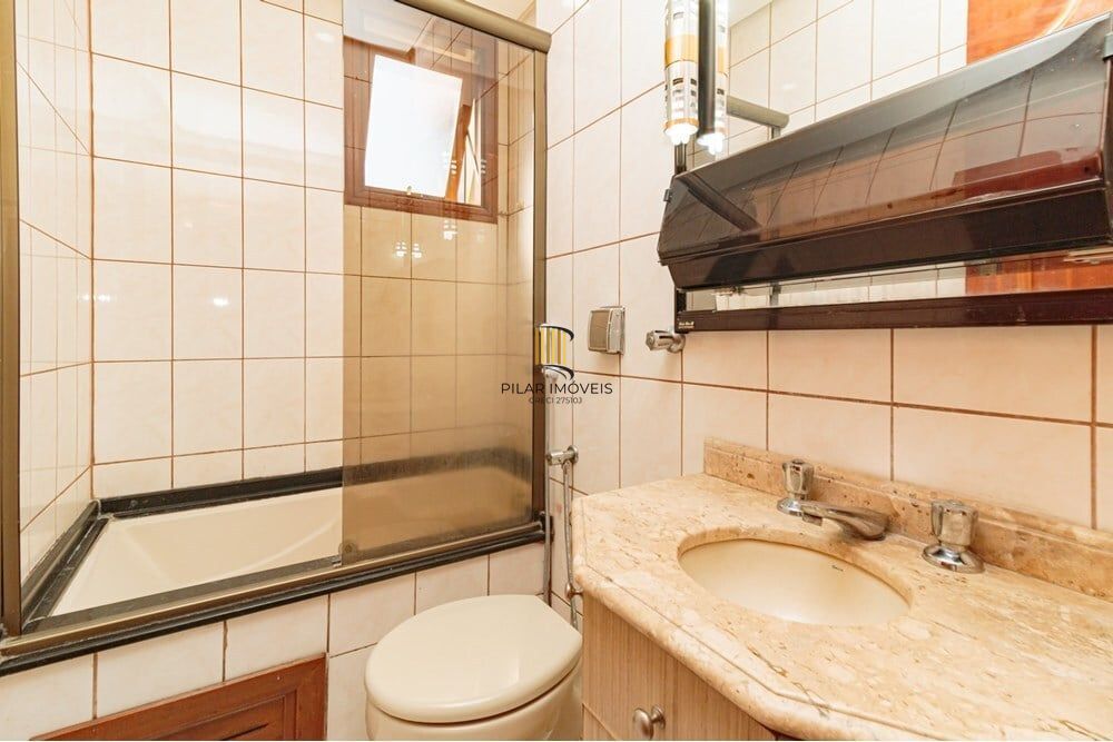 Cobertura 4 dormitórios no bairro Passo da Areia