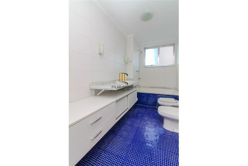 Apartamento 4 dormitórios no bairro Centro Histórico