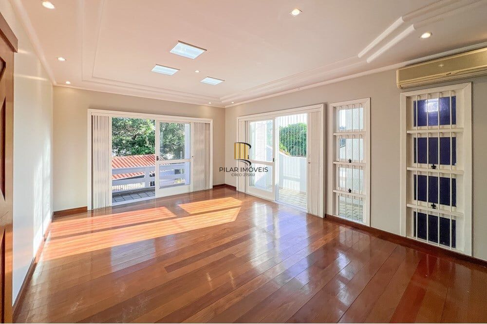 Apartamento 4 dormitórios no bairro Igara