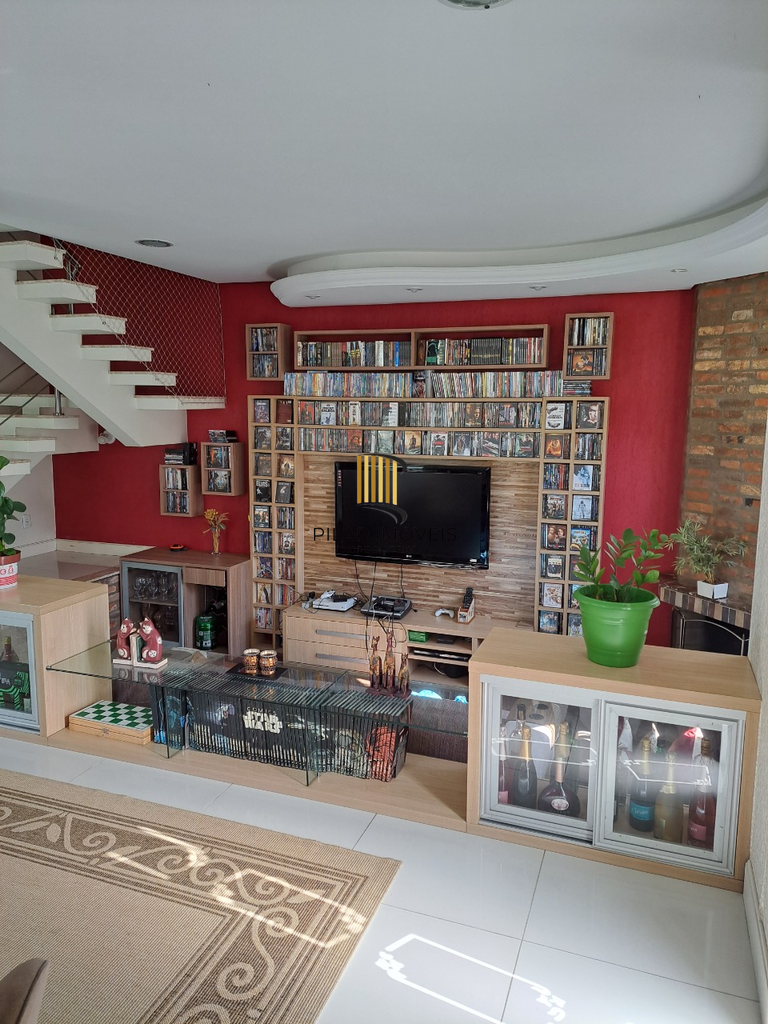 Casa 4 dormitórios no bairro Cristal