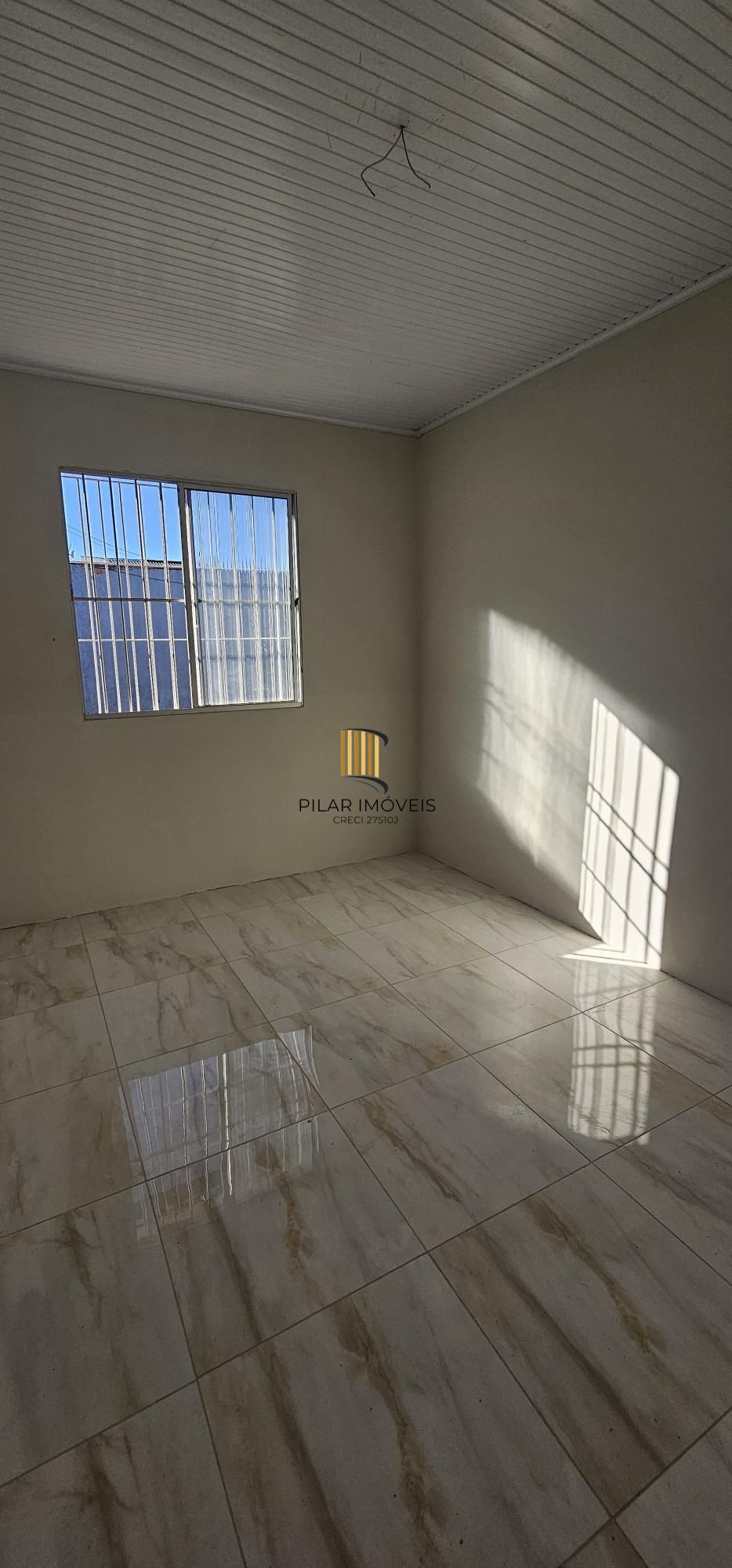 Casa com 02 dorm, vaga por convenção, 40 m², condomínio fechado, Alvorada